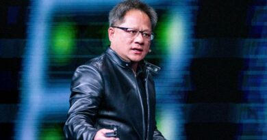 Sự giàu có của Jensen Huang của Nvidia đã bùng nổ sau 5 năm lên tới 108 tỷ USD. Đây là lý do tại sao hoạt động từ thiện của anh ấy lại bị chỉ trích